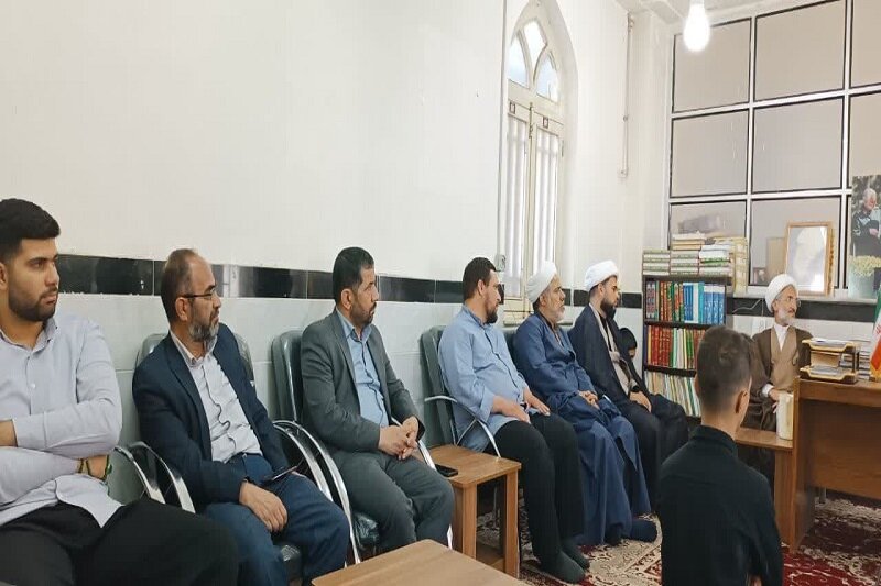 نشست علمی بررسی اندیشه‌های شهید مطهری در کنگاور برگزار شد+ عکس
