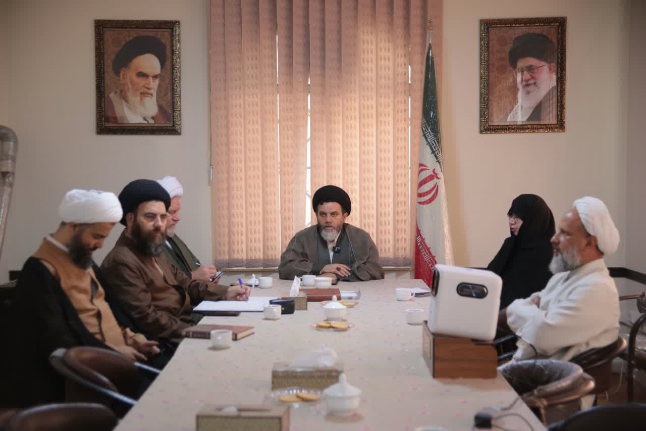 تصاویر / جلسه هماهنگی همایش یکصدمین سالگشت باز تأسیس حوزه علمیه قم
