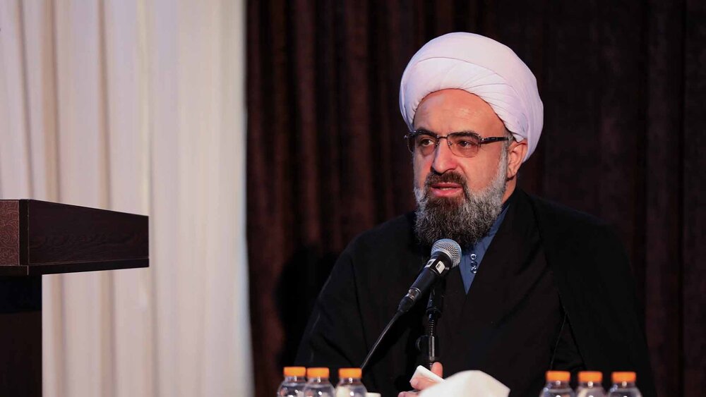 اسلام هیچ گونه امتیازی برای روحانیت قائل نشده است