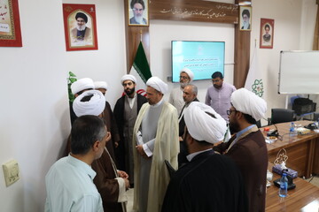 تصاویر / نشست صمیمی دادستان ویژه روحانیت شرق کشور با مدیران و مسئولان حوزه علمیه خراسان جنوبی