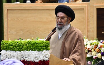 استاد فرشچیان معلمی بزرگ و میراث‌دار معنویت و زیبایی بود