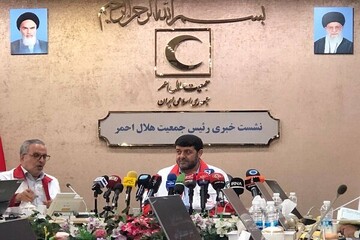 خاطرات خانواده شهدای امدادگر جمع‌آوری می‌شود/ برگزاری کنگره بین‌المللی شهدای امدادگر در تهران