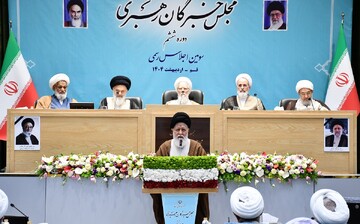 دین گرایی در جامعه ما و سراسر جهان رو به گسترش است