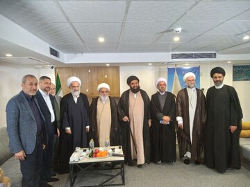 حوزه‌های علمیه مردم را در برابر شبهات واکسینه کنند