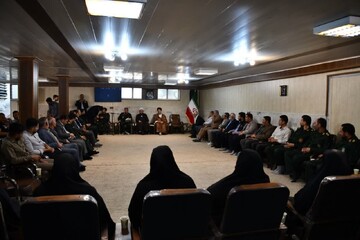 تصاویر/ نشست گروه های جهادی با امام جمعه شهرستان خوی