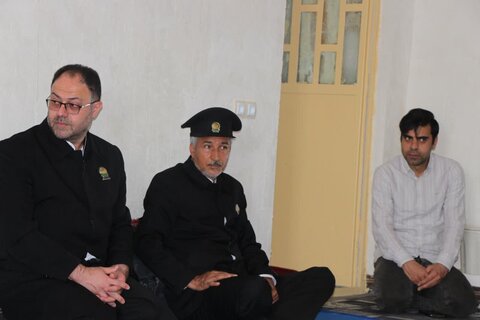 تصاویر/ دیدار خادمان امام رضا(ع) با یکی از روحانیون شُنبه