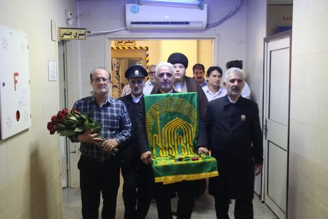 تصاویر/ عیادت خدام رضوی از بیماران بیمارستان شهید گنجی برازجان