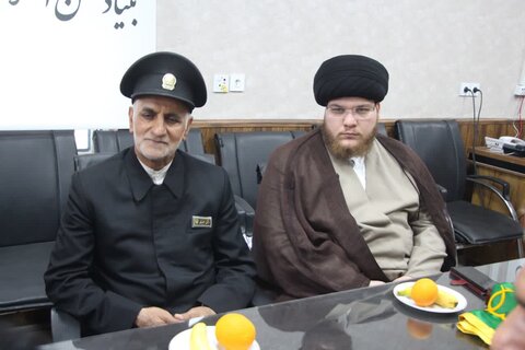 تصاویر/ دیدار خادمان امام رضا(ع) با کارکنان بنیاد مسکن دشتستان