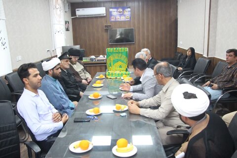 تصاویر/ دیدار خادمان امام رضا(ع) با کارکنان بنیاد مسکن دشتستان