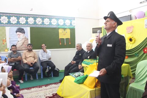 تصاویر/ خادمان رضوی در جمع دانش آموزان