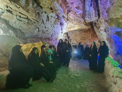 تصاویر/برگزاری اردوی زیارتی _سیاحتی مشهد اردهال ویژه طلاب آشتیان