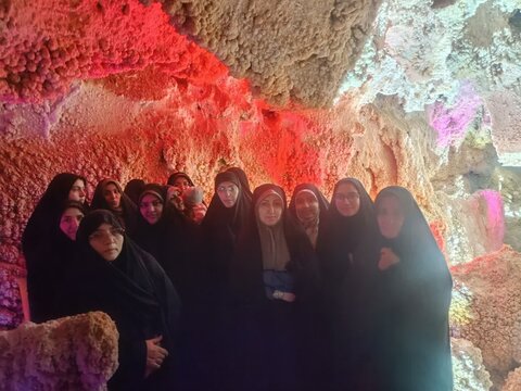 تصاویر/برگزاری اردوی زیارتی _سیاحتی مشهد اردهال ویژه طلاب آشتیان