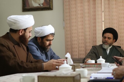 تصاویر / جلسه جمع‌بندی سرکشی از مدرسه علمیه سفیران هدایت علویون،