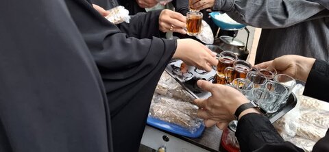 تصاویر/برگزاری جشن دهه کرامت در مدرسه علمیه الزهرا اراک