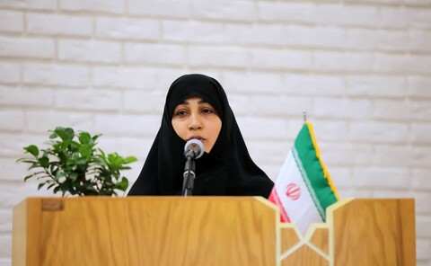 تصاویر/ مراسم تجلیل از جمعی از اساتید و کارکنان مدرسه علمیه امام خمینی (ره) گرگان و مدرسه علمیه الزهرا(س) گرگان