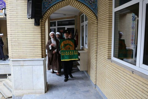 تصاویر/ حضور کاروان زیر ستیه خورشید در حوزه علمیه و دفتر امام جمعه مرند