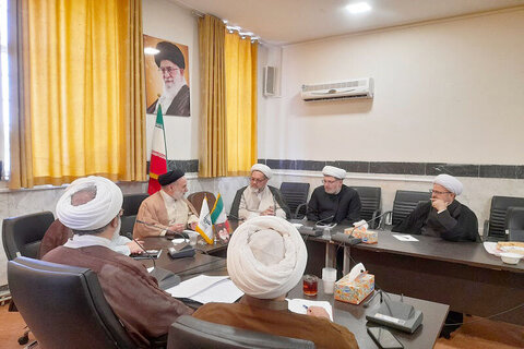 Préparation de la participation du séminaire de Kermanshah à la conférence du 100ème anniversaire du séminaire de Qom