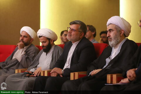 Photos/Point de presse pour la Conférence internationale sur le centenaire du séminaire de Qom