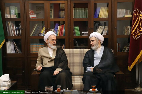 Photos/Point de presse pour la Conférence internationale sur le centenaire du séminaire de Qom