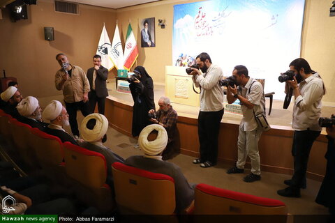 Photos/Point de presse pour la Conférence internationale sur le centenaire du séminaire de Qom