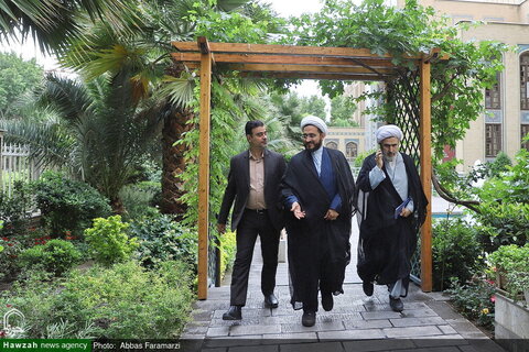 Photos/Point de presse pour la Conférence internationale sur le centenaire du séminaire de Qom