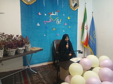 تصاویر/تجلیل از اساتید مدرسه علمیه الهیه ساوه