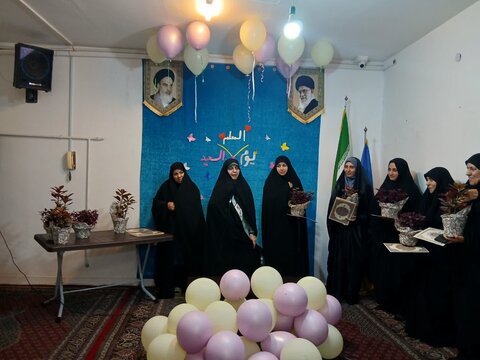 تصاویر/تجلیل از اساتید مدرسه علمیه الهیه ساوه