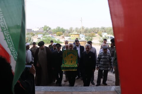 تصاویر/ غبارروبی قبور شهدا در اهرم