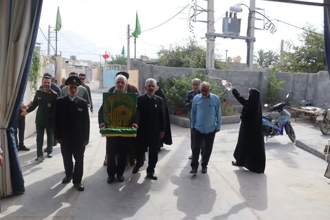 تصاویر/ دیدار خدام رضوی با مادر شهید رضا صبوحی در اهرم