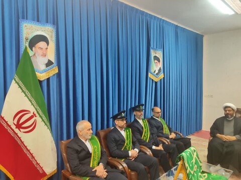 تصاویر/ حضور کاروان پرچم متبرمه کریمه اهل بیت حضرت معصومه در دفتر امام جمعه شهرستان ابهر