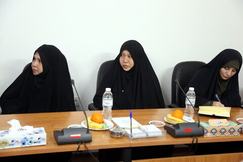 هم اندیشی  شرکت کنندگان در همایش بین المللی یکصدمین سالگشت بازتاسیس حوزه علمیه قم با مرکز مطالعات و پاسخگویی به شبهات