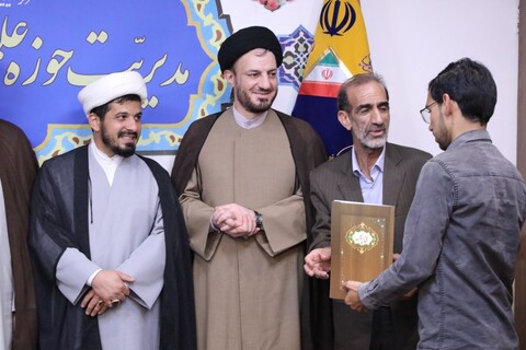تجلیل از مقام آوران مسابقات استانی در سومین جشنواره فرهنگی ورزشی طلاب استان یزد