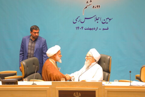 تصاویر / حاشیه های اختتامیه سومین اجلاس ششمین دوره مجلس خبرگان رهبری