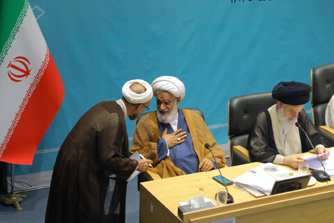 تصاویر / حاشیه های اختتامیه سومین اجلاس ششمین دوره مجلس خبرگان رهبری