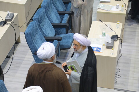 تصاویر / حاشیه های اختتامیه سومین اجلاس ششمین دوره مجلس خبرگان رهبری