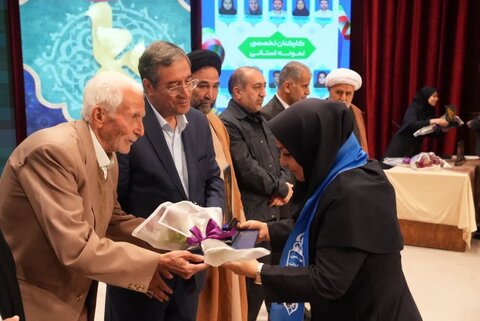 تصاویر/ گرامیداشت روز معلم در ارومیه