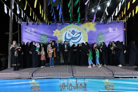 تصاویر/تقدیر از مادران +۴ در جشن «ایرانِ امام رضا(ع)در کاشان