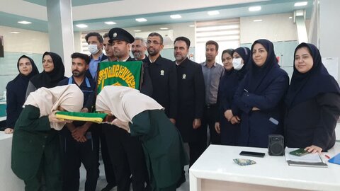 تصاویر/ حضور کاروان زیر سایه خورشیددر مدارس ،بیمارستان هاوخانواده شهدای کاشان