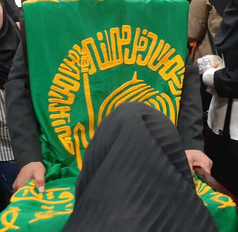 تصاویر/ حضور کاروان زیر سایه خورشیددر مدارس ،بیمارستان هاوخانواده شهدای کاشان