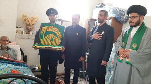 تصاویر/ حضور کاروان زیر سایه خورشیددر مدارس ،بیمارستان هاوخانواده شهدای کاشان