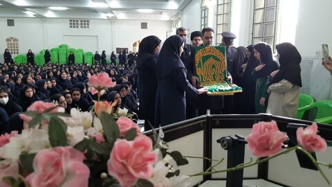 تصاویر/ حضور کاروان زیر سایه خورشیددر مدارس ،بیمارستان هاوخانواده شهدای کاشان