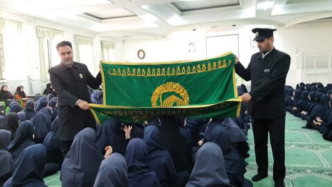 تصاویر/ حضور کاروان زیر سایه خورشیددر مدارس ،بیمارستان هاوخانواده شهدای کاشان