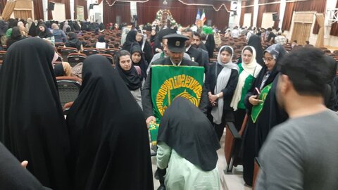 تصاویر/ حضور کاروان زیر سایه خورشیددر مدارس ،بیمارستان هاوخانواده شهدای کاشان