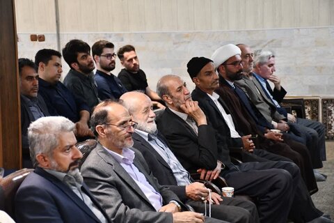 تصاویر/ شصتمین جلسه از سلسله جلسات تفسیر قرآن کریم در خوی