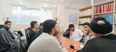 تصاویر/ نشست علمی پژوهشی شبهه‌شناسی در مدرسه علمیه امیرالمومنین(ع) آران و بیدگل
