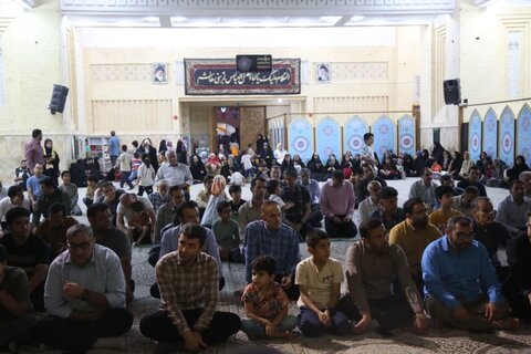 تصاویر/ خدام رضوی در جمع مردم جم