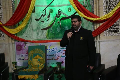 تصاویر/ خدام رضوی در جمع مردم جم