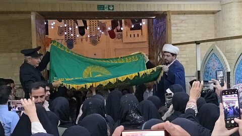 تصاویر/ خدام رضوی در جمع مردم جم