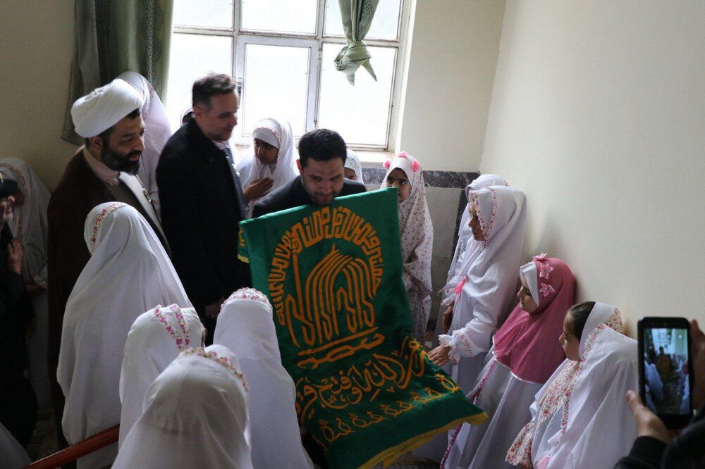 تصاویر/ حضور کاروان زیر سایه خورشید در شهرستان شاهین دژ