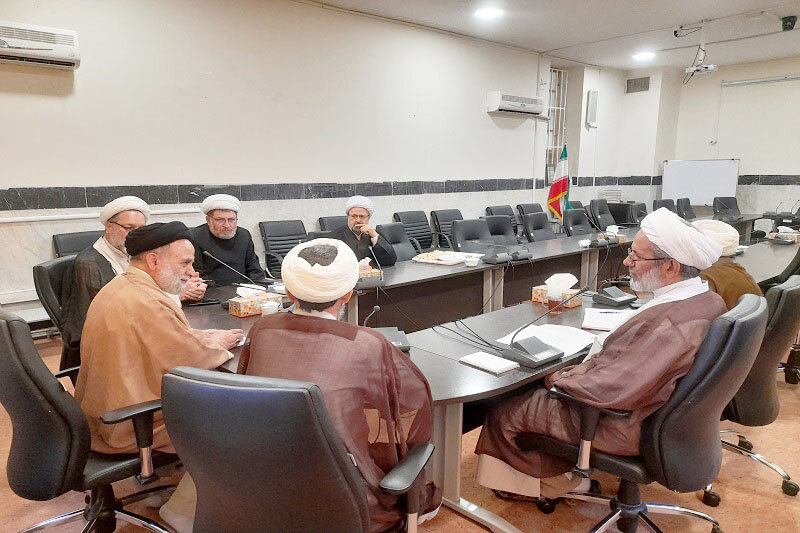 حوزه علمیه کرمانشاه آماده مشارکت فعال در همایش صدمین سال باز تأسیس حوزه+ تصاویر